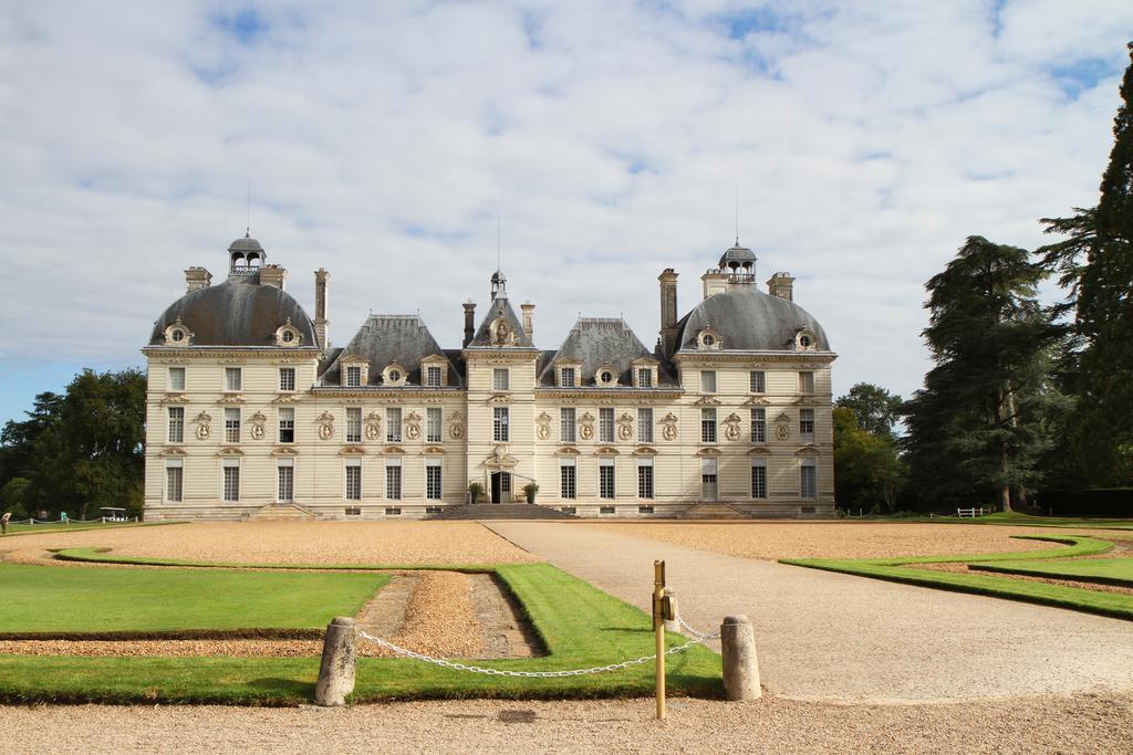 Gite Du Domaine Du Haut Perron Villa Thésée Kültér fotó