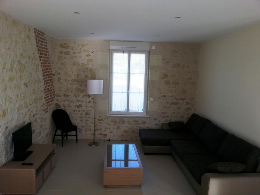 Gite Du Domaine Du Haut Perron Villa Thésée Kültér fotó